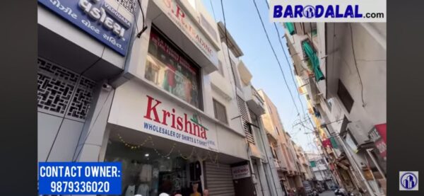 Shop for sale in vadodara raopura besides vardhman bank