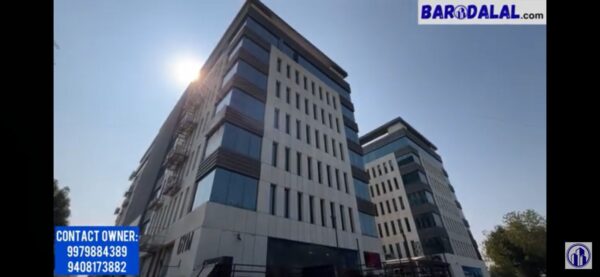 Office for sale in vadodara kalali mayfair corporate park