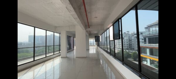 Commercial/office space for rent in vadodara vasna bhayli road infinity park