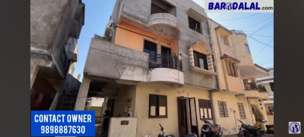 Full furnished 4b2h2k duplex for sale in vadodara new vip rpad darshan park
