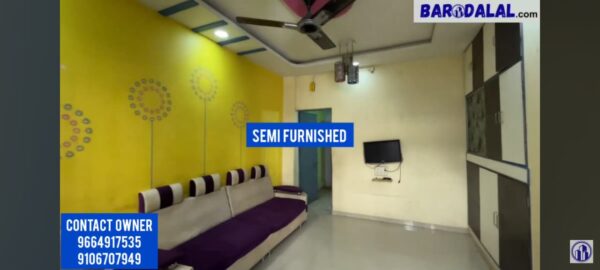 Semi furnished 2bhk apartment for sale in vadodara mandvi gayatri apartment