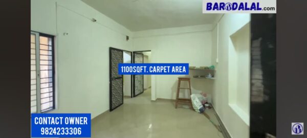 Semi furnished ground floor 3bhk flat for sale in vadodara, sangam, vijay nagar housing society