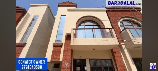 Semi furnished 4bhk triplex for sale in vadodara, kelanpur, parkshire society